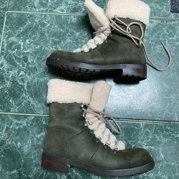 UGG Fraser Boot - Picture 4 of 7